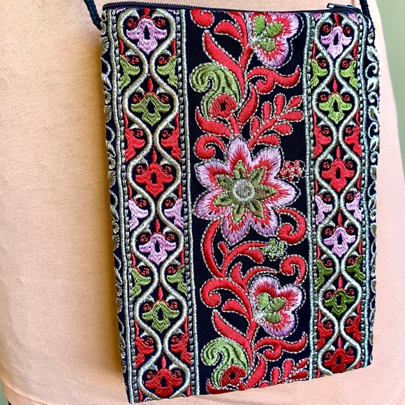 PINK Black Floral Boho Fabric Crossbody Pouch - Picture 4 of 6